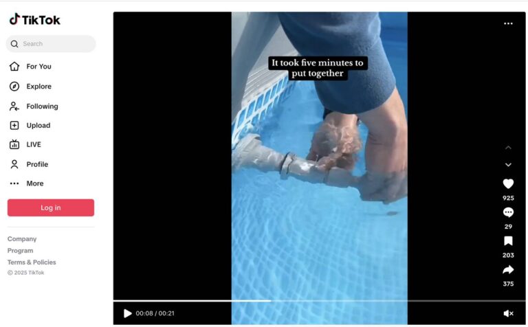 Waterfall Swimming Pool Fountain TikTok ad for dropshipping in July 2025