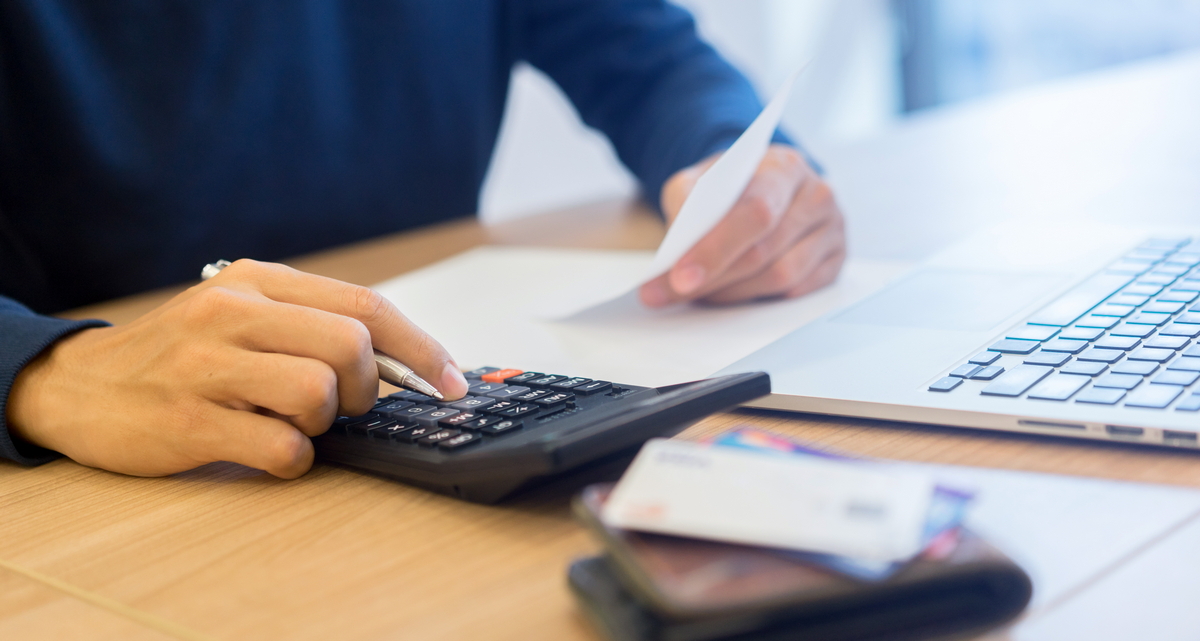 Fee calculation for Facebook Marketplace