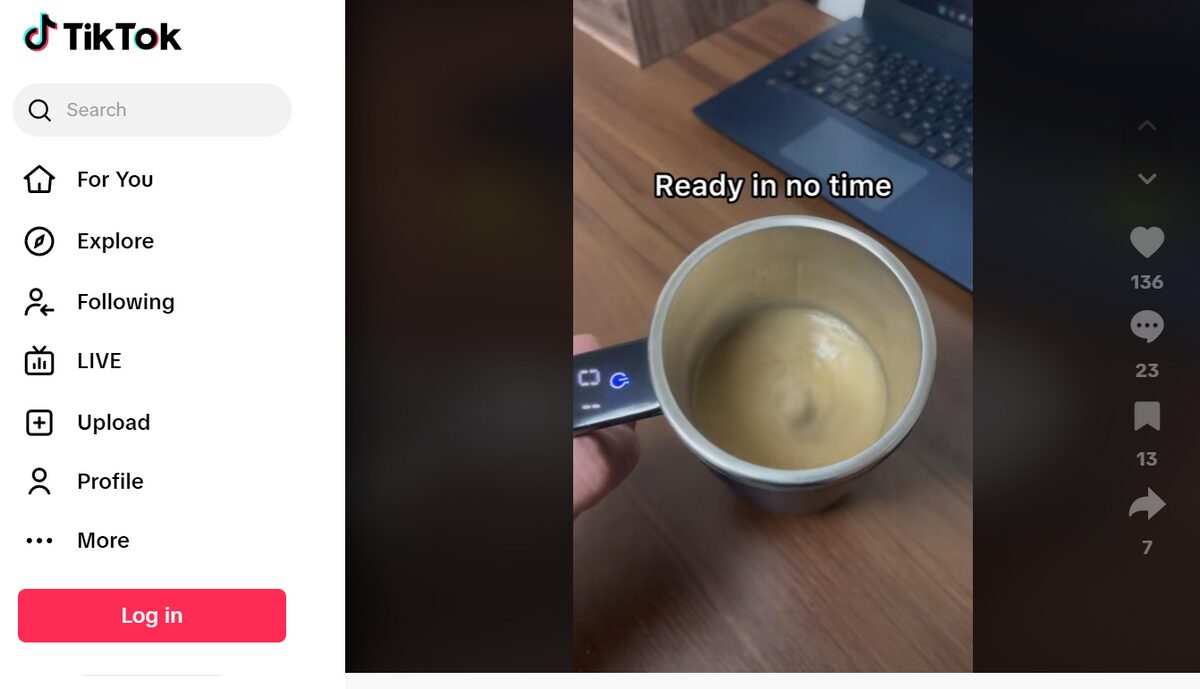Self-Stirring Coffee Thermal Mug on TikTok Ad